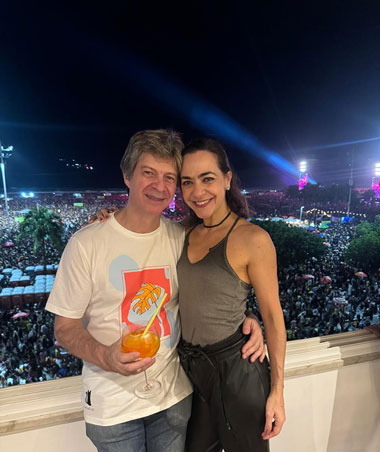 Coluna Cesar Romero – 6 de maio de 2025 2 2 Marcelo Misailidis e Dani Marie Uhebe 050525 Giglia