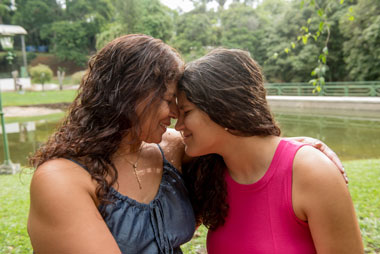 Coluna Cesar Romero – 11 e 12 de maio de 2025 30 31 Rose Guarino com sua filha Tarcila