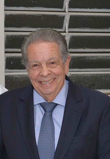 Coluna Cesar Romero – 16 e 17 de maio de 2025 4 Eduardo Netto37Santa Casa 30.04