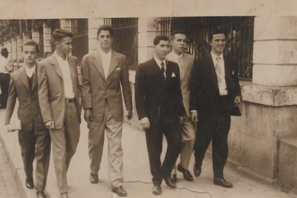 Livro sobre a história de José Ventura é lançado no teatro do Colégio Academia 3 HOMEM DA LUA