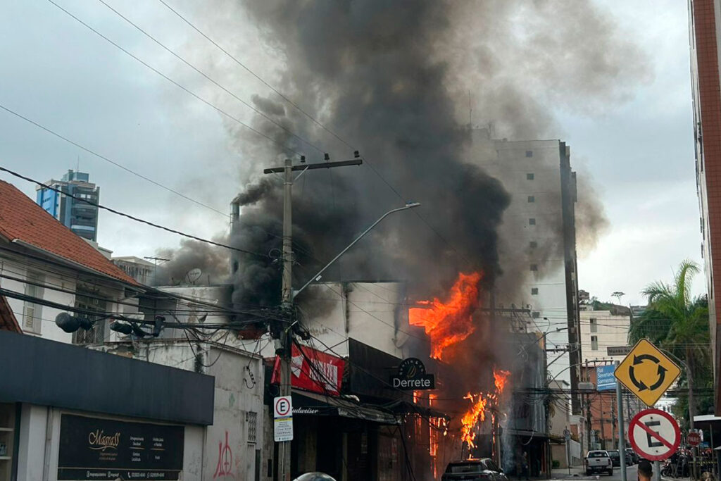 Restaurante Salvaterra operava sem alvará do Corpo de Bombeiros, diz corporação
