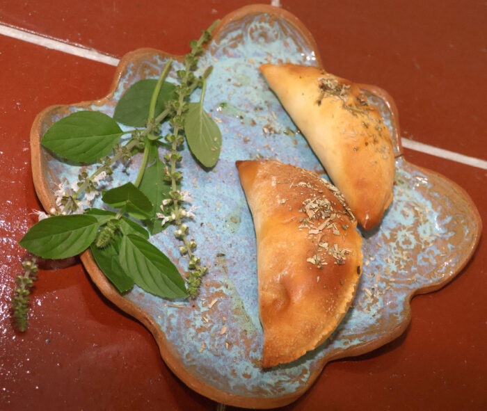 Aprenda a fazer pastel de forno de taioba com queijo que é ‘a cara de Minas Gerais’ 1 pastel taioba