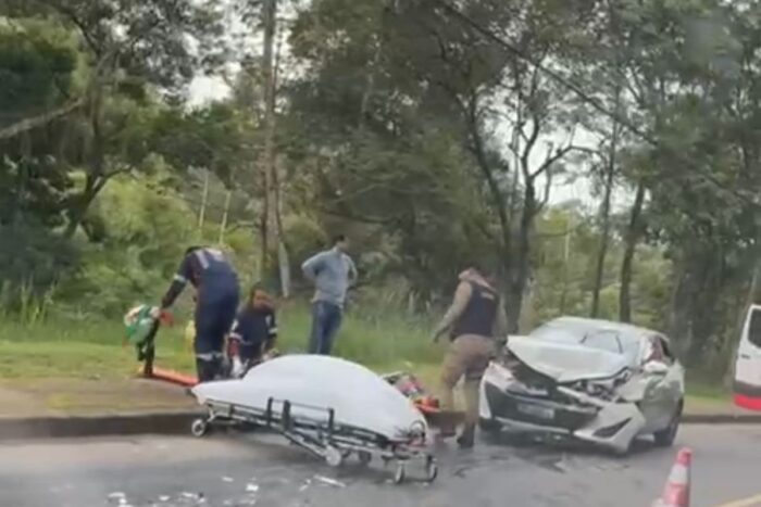 Mulher fica ferida após acidente no São Pedro 1 Mulher fica ferida após acidente no São Pedro