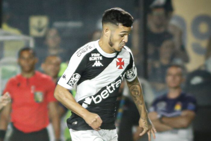Vasco sofre transferban por dívida de quase R$ 25 milhões com clube da França