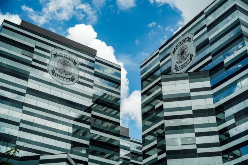 Policia Federal lança edital de concurso com mil vagas e salários de até R$ 26 mil 1 concurso pf