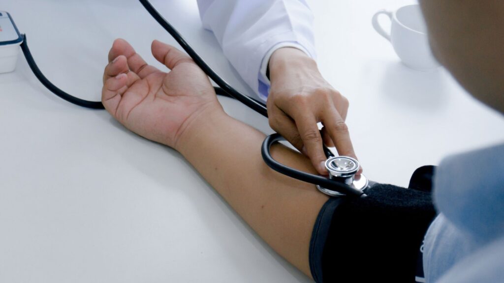 Evitar cinco fatores de risco aos 50 pode aumentar expectativa de vida em mais de 10 anos 1 fatores risco cardiovascular foto agencia einstein