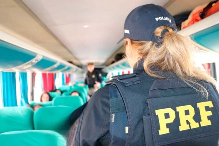 Mulher sofre importunação sexual dentro de ônibus interestadual em Juiz de Fora