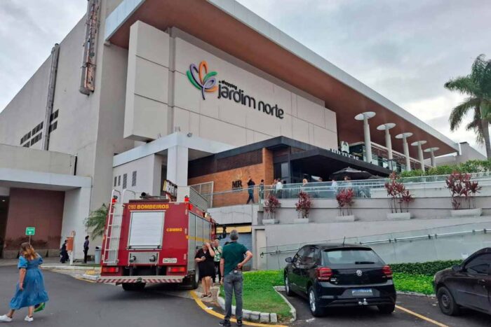 Restaurante de shopping tem princípio de incêndio controlado 1 shopping