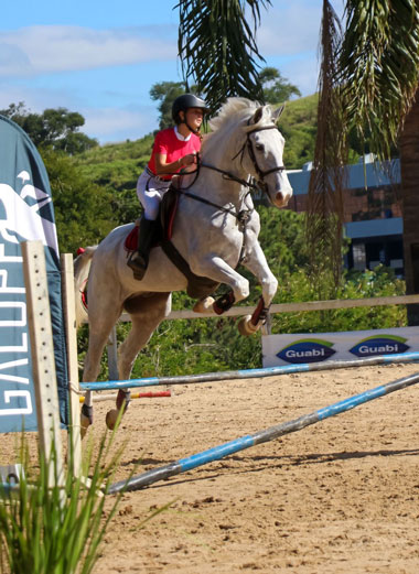 8 ELES ACONTECEM Tarde no Centro Hipico