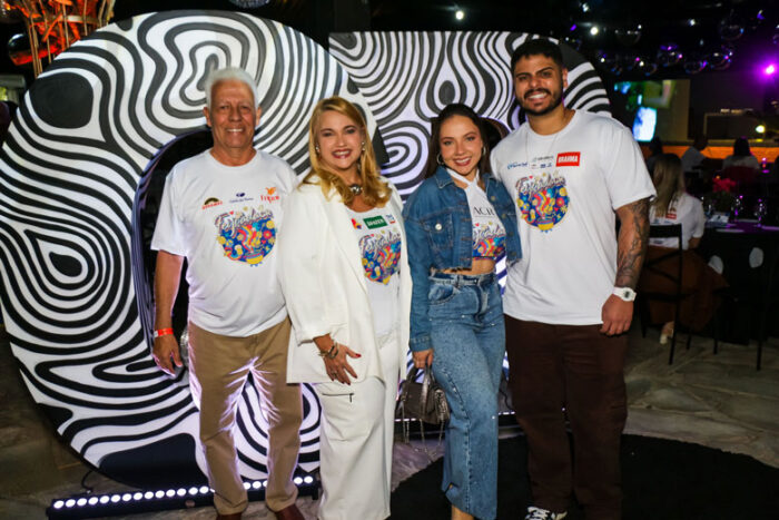 Dirceu e Alessandra Sampaio Souza Maria Antonia Sampaio e Vinicius Ferreira FOTO GUILHERME OVIDIO