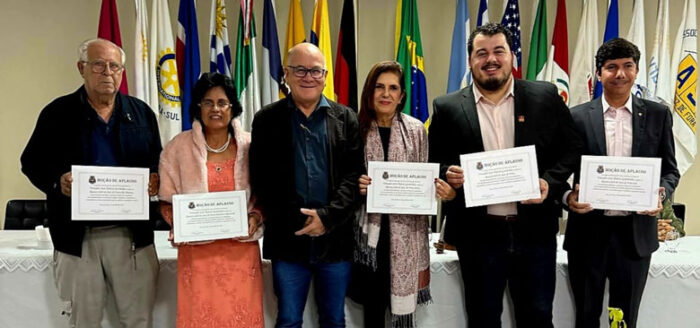 Coluna Cesar Romero – 22 e 23 de junho de 2025 11 ELES ACONTECEM Homenagem ao Rotary 1