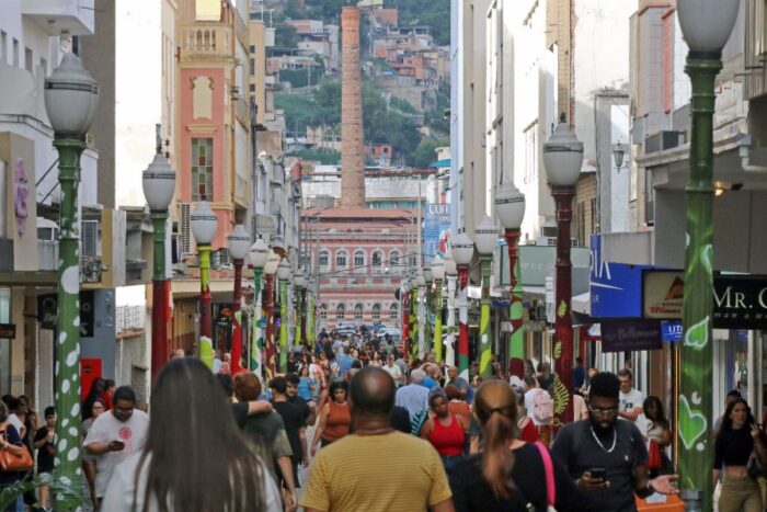 Juiz de Fora tem potencial de consumo de R$ 27,4 bilhões 1 Foto Felipe Couri Rua Sao Joao