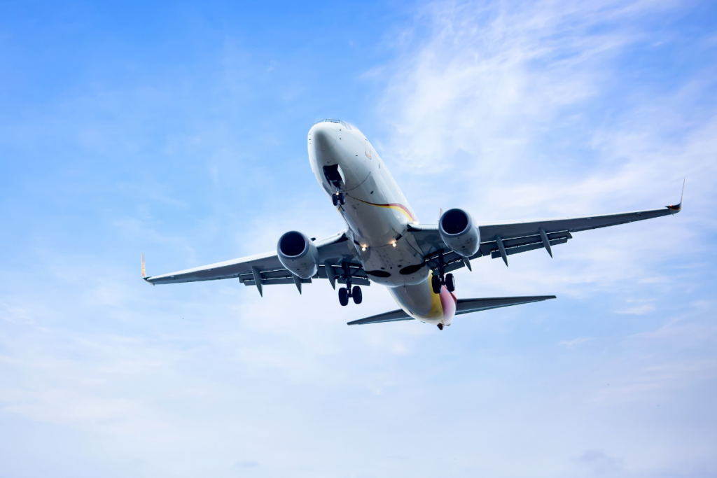 Foto Freepik aviao