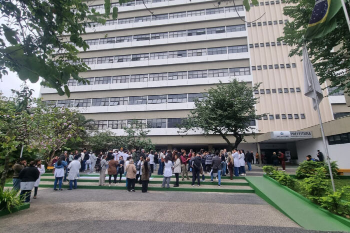 Médica é agredida em UBS do Bairro Furtado de Menezes, classe protesta