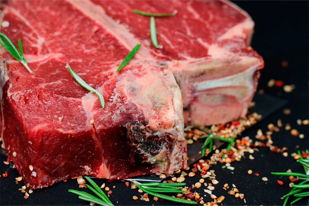 Supermercado não deverá indenizar homem que comeu carne vencida 1 Supermercado não deverá indenizar homem que comeu carne vencida