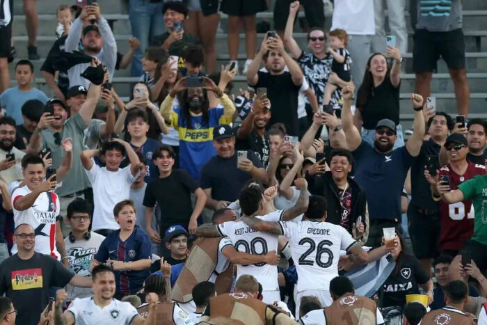 Luis Enrique exalta atuação do Botafogo: 'Quem melhor marcou o PSG na temporada'