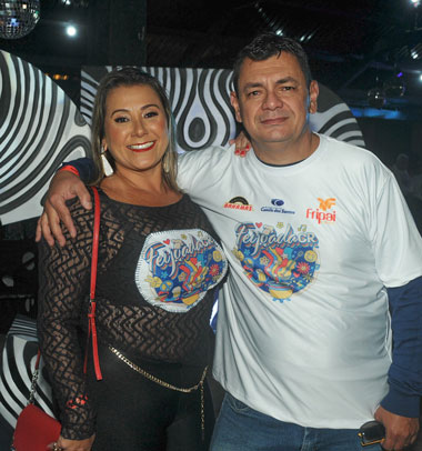 Coluna Cesar Romero – 24 de junho de 2025 6 Sabrina e Jackson Moreira FOTO ANDREA OTTONI