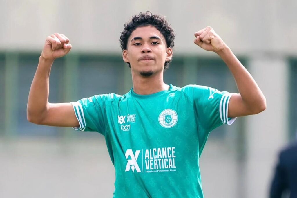 Sport vence na estreia do Mineiro no sub-15 e no sub-17 2 Sport. Foto Coast