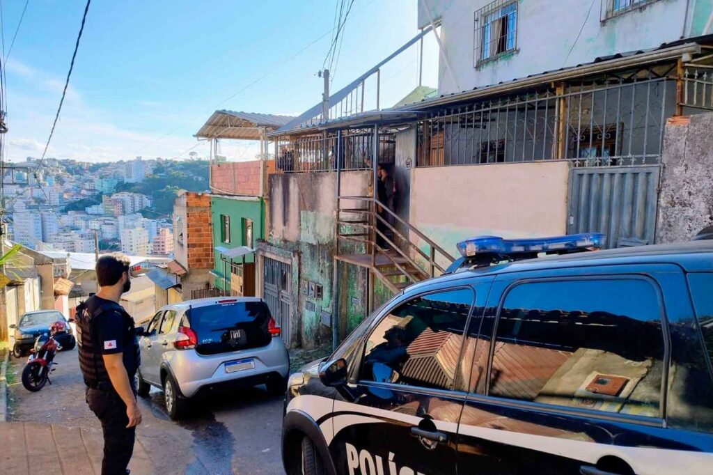 Boca de fumo próxima a escola é desarticulada em Viçosa 1 Boca de fumo próxima a escola é desarticulada em Viçosa