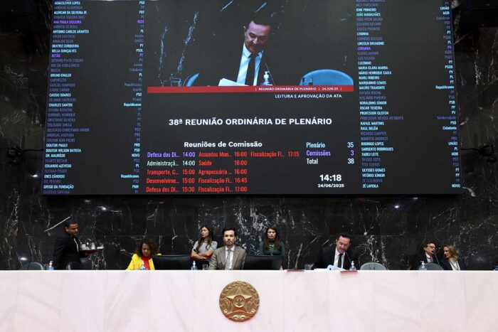 Deputados aprovam cessão de ativos financeiros de Minas à União 1 Assembleia aprova cessão de ativos financeiros de Minas à União