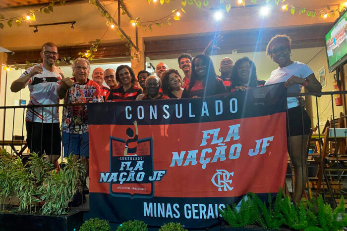 Torcidas de Flamengo e Fluminense se organizam para assistir aos jogos do Mundial