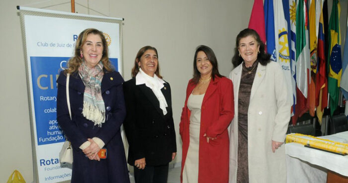 Coluna Cesar Romero – 6 e 7 de julho de 2025 11 ELES ACONTECEM Posse no Rotary 2 040725 ANDREA OTTONI