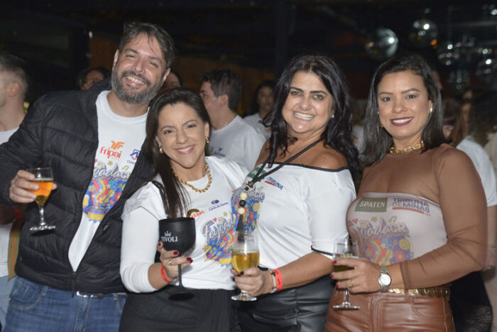 Coluna Cesar Romero – 3 de julho de 2025 4 Fabricio Camargo e Camila Saenz Elizangela Amorim e Joselia Costa FOTO WOLMER MONTEIRO