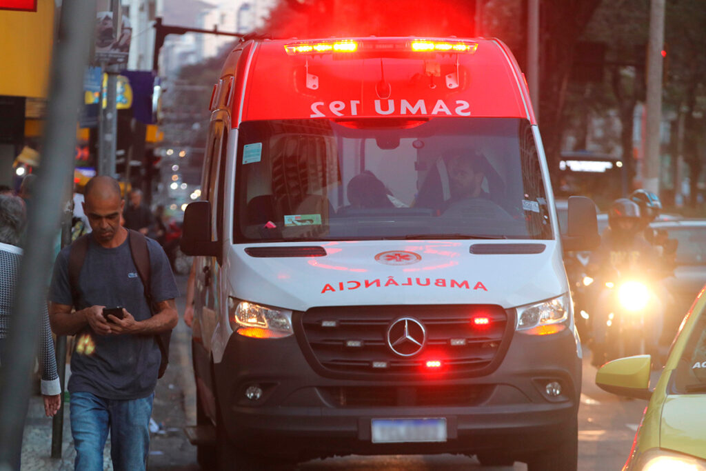 Colisão entre moto e carro deixa dois mortos na Zona Leste de Juiz de Fora 1 colisão