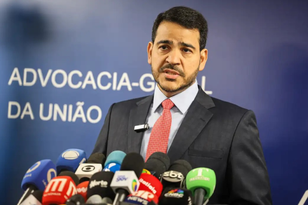 Após derrubada do IOF, ministro da AGU nega tensão entre governo e Legislativo 1 ministro agu