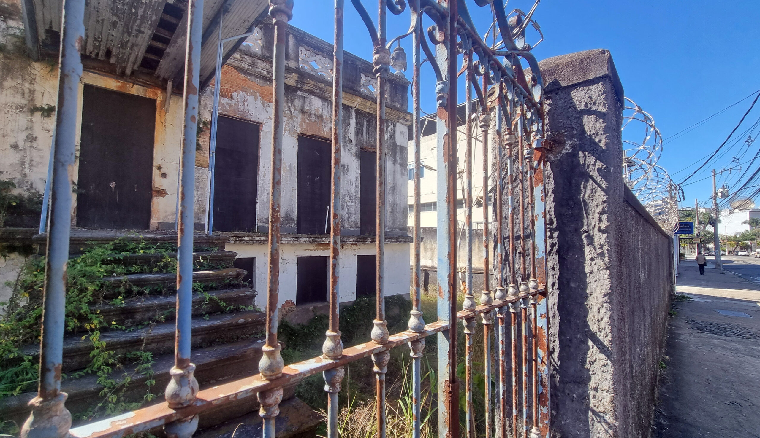 prédio da antiga Superintendência de Ensino - LEONARDO COSTA (2) prédio da antiga Superintendência de Ensino - LEONARDO COSTA (2)