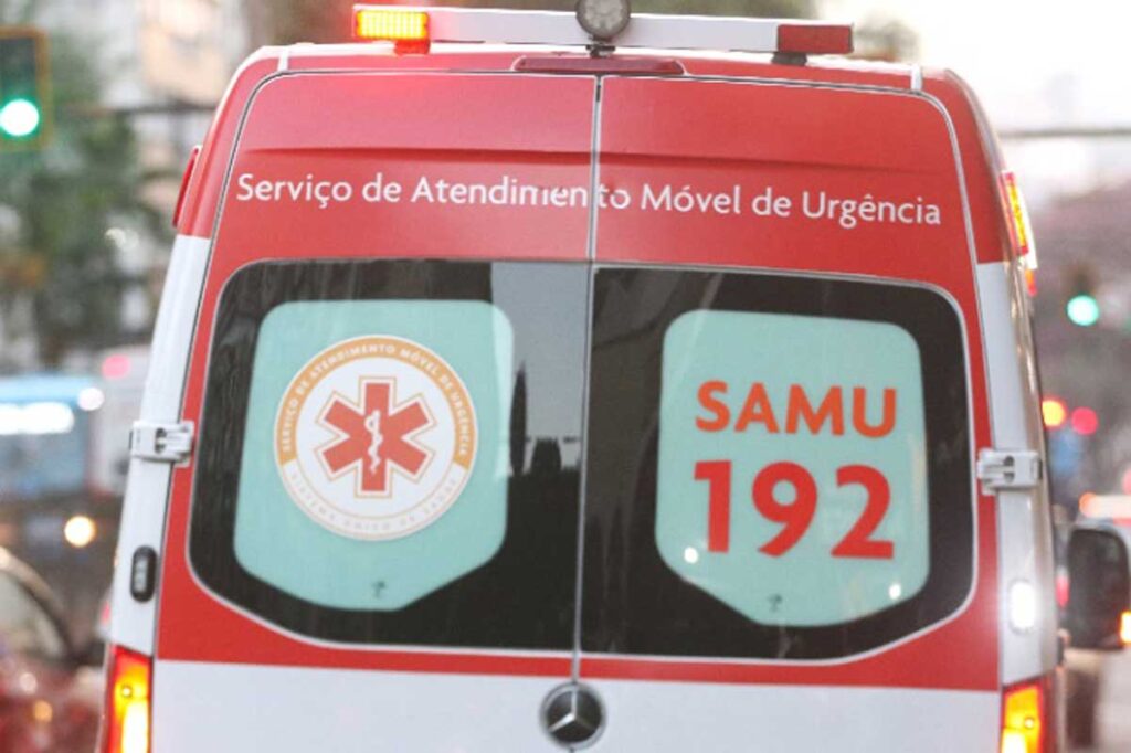 carro Motociclista morre em colisão com caminhão na MG-133