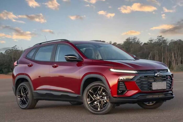 Reestilizado, novo Tracker começa a ser distribuído às concessionárias 1 Chevrolet Tracker (Foto: Divulgação Chevrolet)