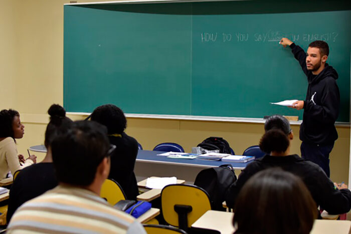 Programa da UFJF oferece cursos gratuitos de idiomas 1 UFJF reabre inscrições para cursos gratuitos de idiomas do programa Boa Vizinhança
