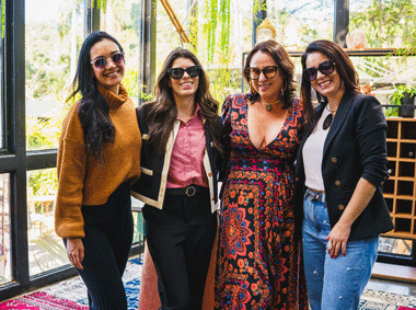 8 Dhebora Souza Gabriela Ludgero Helen Couto e Bianca Nascimento 1