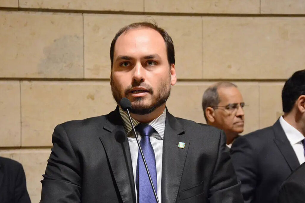 Carlos Bolsonaro passa mal após decisão de prisão domiciliar de Jair Bolsonaro 1 Carlos Bolsonaro Renan Olaz CMRJ