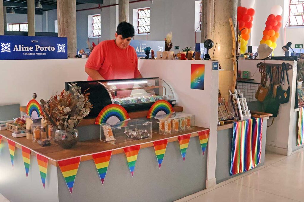 Eventos LGBTQIAPN+ devem gerar gasto médio de R$ 300 por pessoa em Juiz de Fora 2 Comercio rainbow fest miss gay Leonardo Costa
