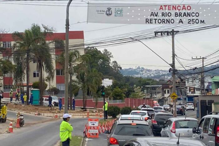 Obras na Rua Paracatu mantêm interdição do acesso à Avenida Rio Branco 1 obras