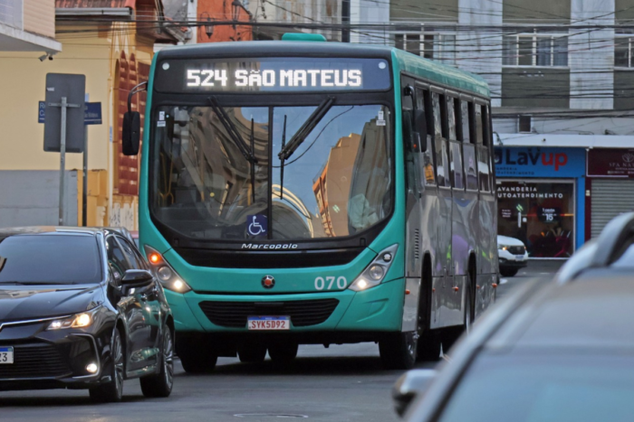 Abaixo-assinado cobra melhorias na oferta de ônibus no São Mateus 2 Transporte coletivo e alvo de criticas no Sao Mateus