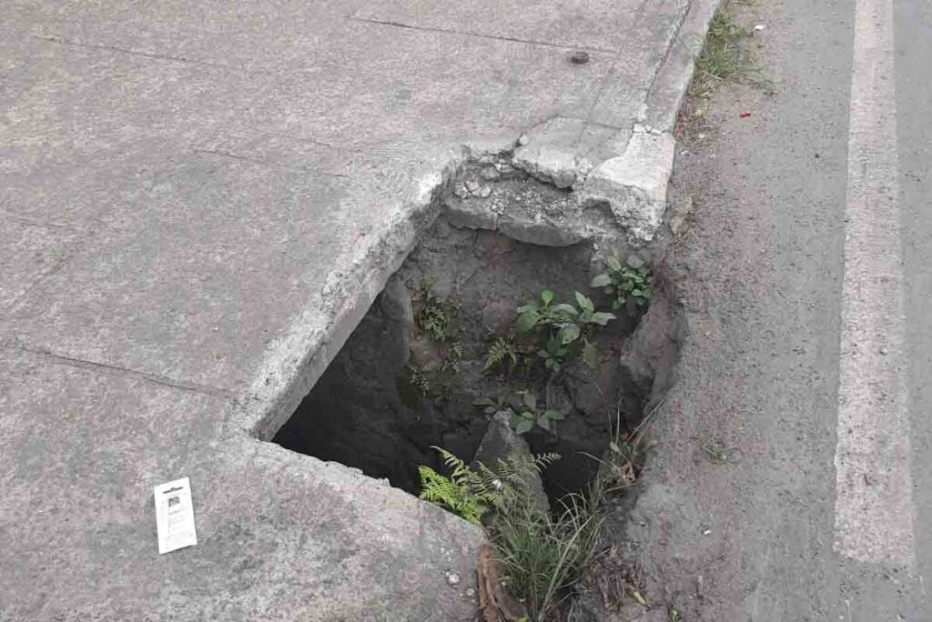 Boca de lobo danificada é “armadilha” para motoristas na Avenida Brasil 2 boca de lobo danificada juiz de fora tribuna de minas