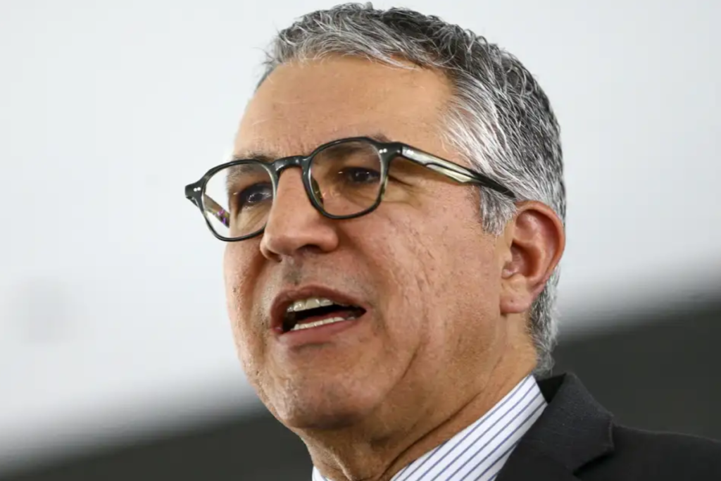 Alexandre Padilha cumpre agenda como ministro e como militante em JF 1 alexandre padilha