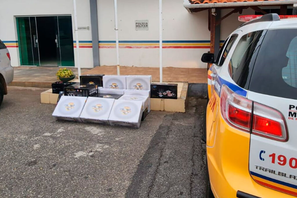 PM apreende mais de R$ 80 mil em mercadorias importadas sem nota fiscal em Barbacena