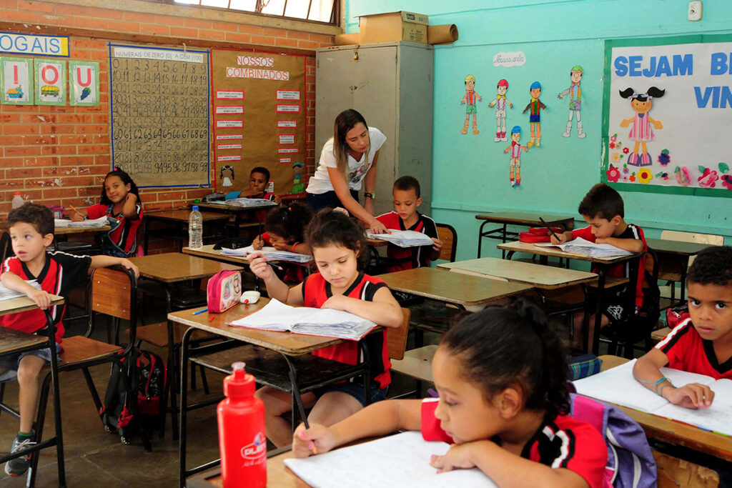 concurso educacao minas gerais