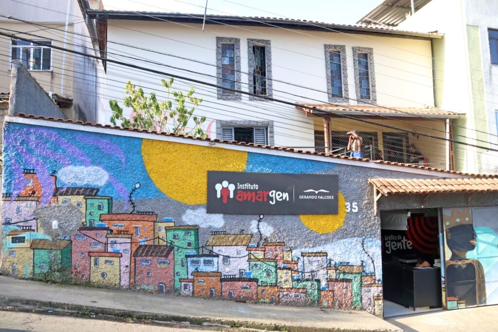 Instituto Amargen voluntariado doações volta às aulas