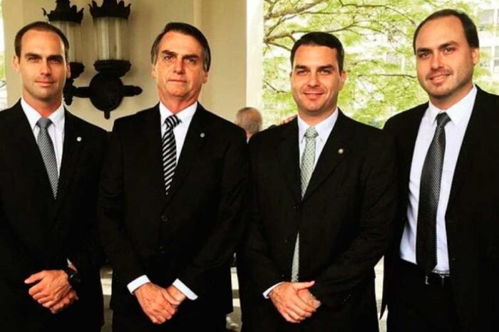 Alexandre de Moraes autoriza Bolsonaro a receber visitas de familiares em prisão domiciliar 1 bolsonaro e filhos