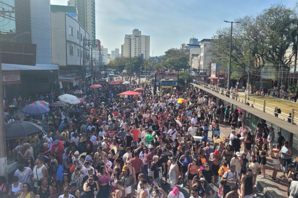 'Hoje a Rio Branco é nossa": Parada do Orgulho LGBT+ retorna às ruas de Juiz de Fora 2 parada lgbt