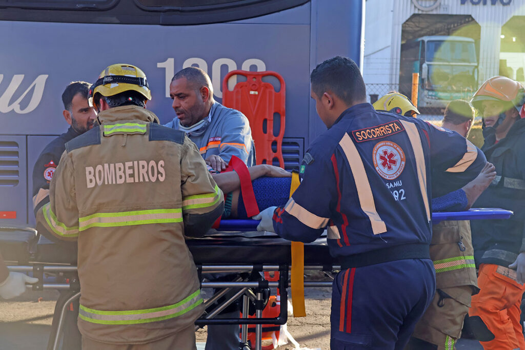 Acidente BR 040 Leonardo Costa