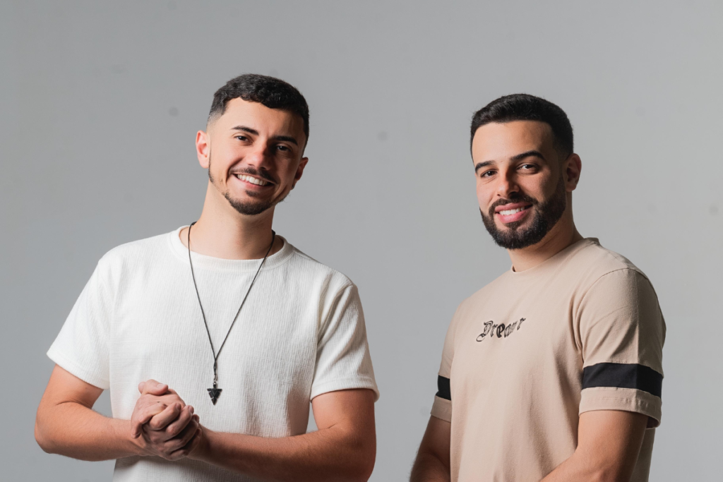 Juiz-foranos Felipe e Luan se unem a Clayton e Romário em nova música 1 Felipe e Luan Divulgacao