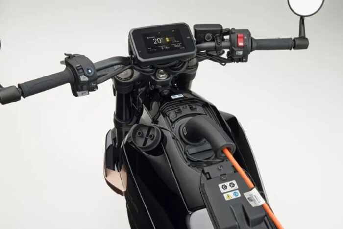 WN7: Honda lança a primeira moto elétrica de produção da marca 2 WN7: Honda lança a primeira moto elétrica de produção da marca