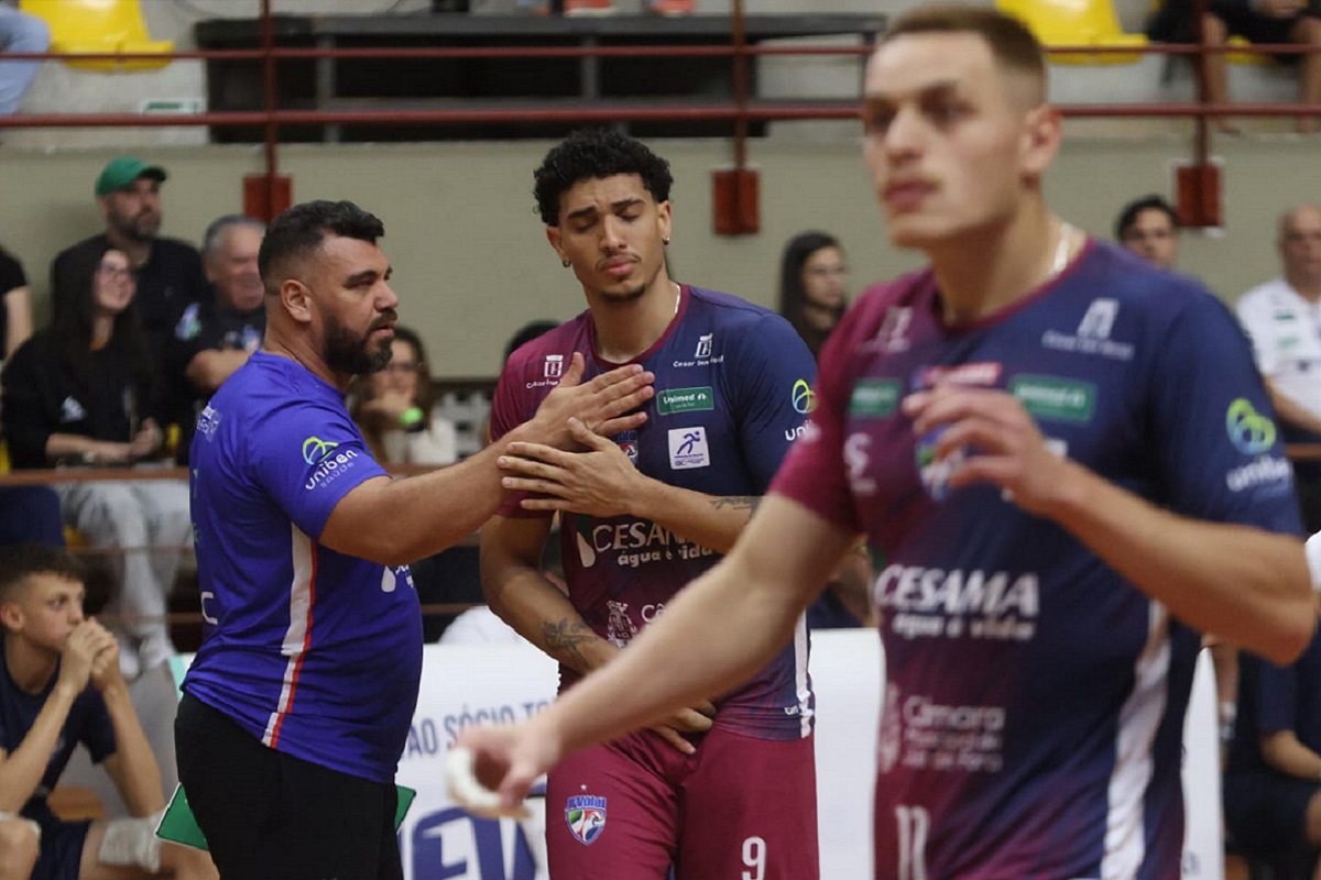 JF Vôlei contra Minas estreia mineiro em casa - Leonardo Costa (4) JF Vôlei contra Minas estreia mineiro em casa - Leonardo Costa (4)