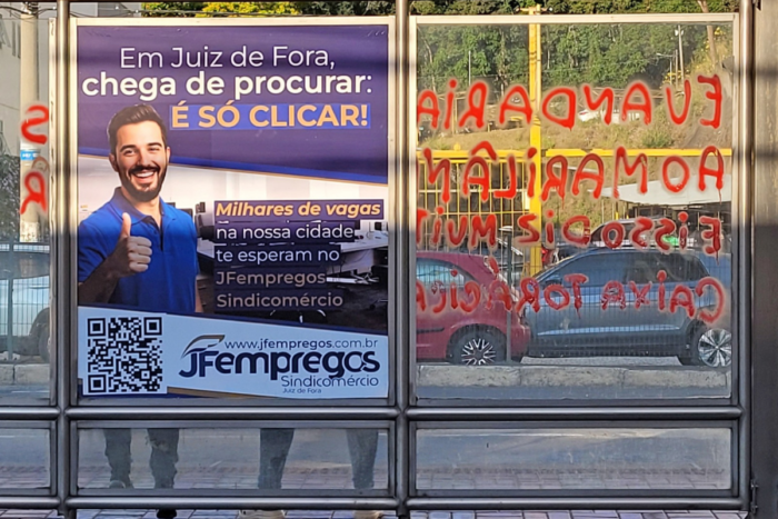 VANDALISMO PONTO DE ÔNIBUS